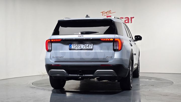 Ford Explorer 2025 — 5