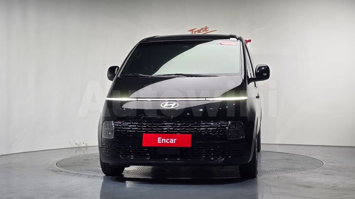 Hyundai Staria 2025 — 2
