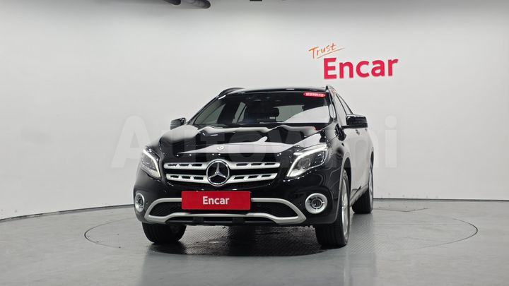 Mercedes Benz GLA Class 2019 — 2