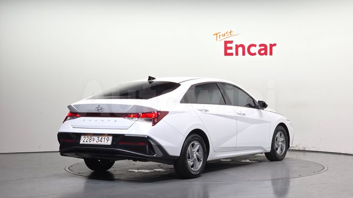 Hyundai Avante 2024 — 2