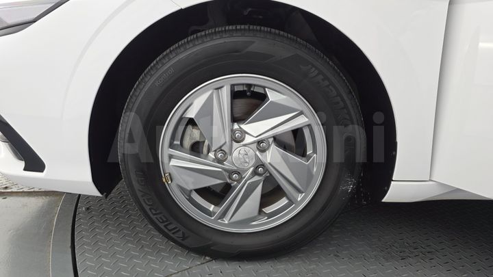 Hyundai Avante 2024 — 5