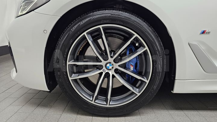 BMW 5 Series 2023 — 5