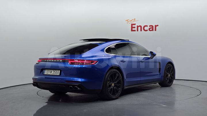 Porsche Panamera 2018 — 2