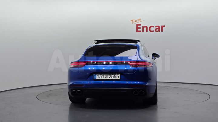 Porsche Panamera 2018 — 4