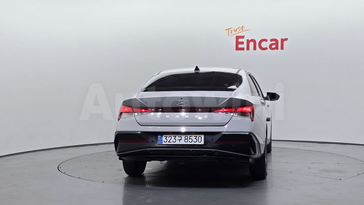 Hyundai Avante 2024 — 4