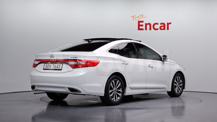 Hyundai Grandeur 2012 — 2