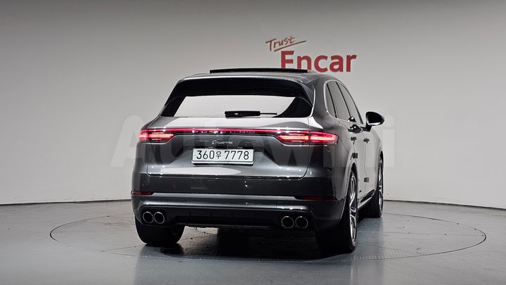 Porsche Cayenne 2020 — 3