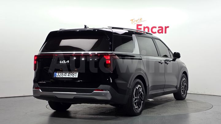 Kia Carnival 2024 — 2