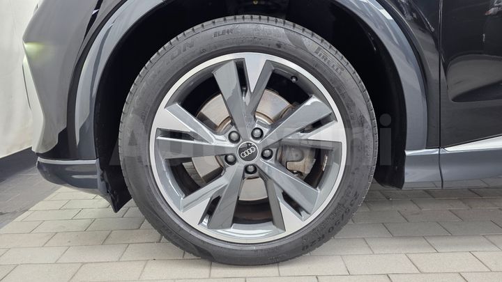 Audi Q4
