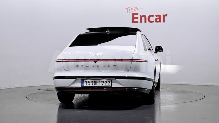 Hyundai Grandeur 2023 — 4