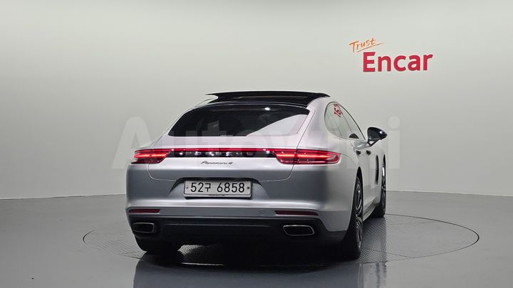 Porsche Panamera 2018 — 4