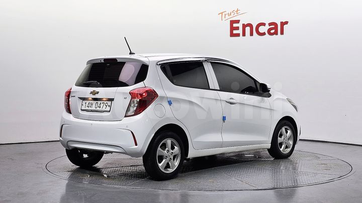 Chevrolet Spark 2017 — 2
