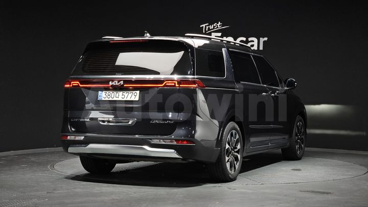 Kia Carnival 2021 — 2