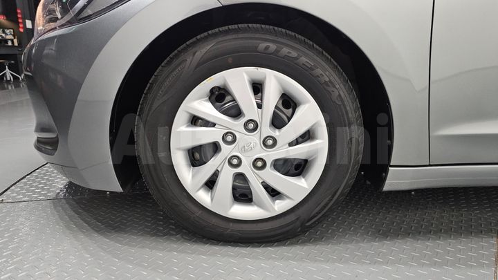 Hyundai Avante 2017 — 5