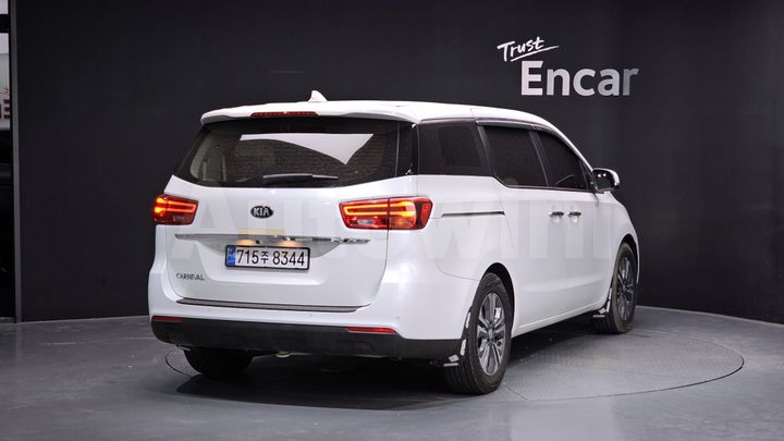 Kia Carnival 2019 — 2