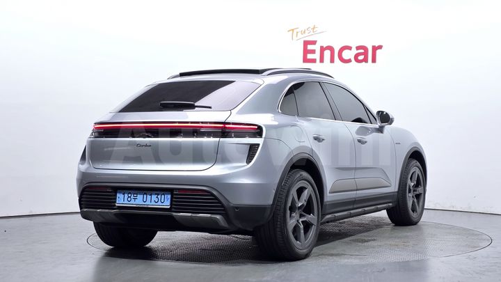 Porsche Macan 2025 — 2