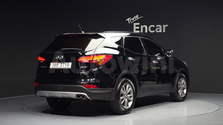 Hyundai SantaFe 2013 — 2