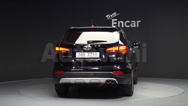 Hyundai SantaFe 2013 — 4