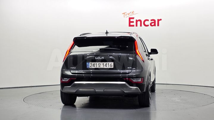 Kia Niro 2023 — 4