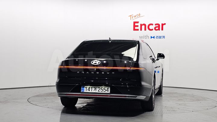 Hyundai Grandeur 2023 — 4