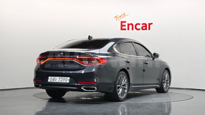 Hyundai Grandeur 2017 — 2