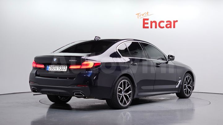 BMW 5 Series 2021 — 2