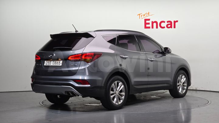 Hyundai SantaFe 2016 — 2