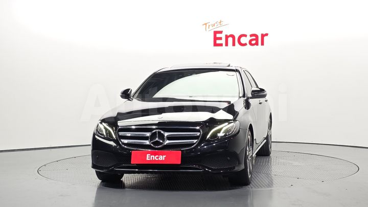 Mercedes Benz E Class 2019 — 3