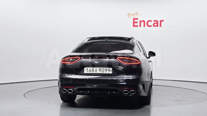 Kia Stinger 2018 — 4