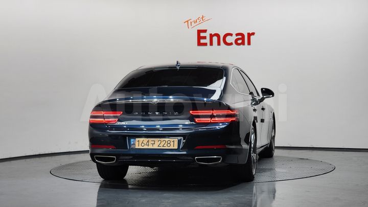 Genesis G80 2022 — 4