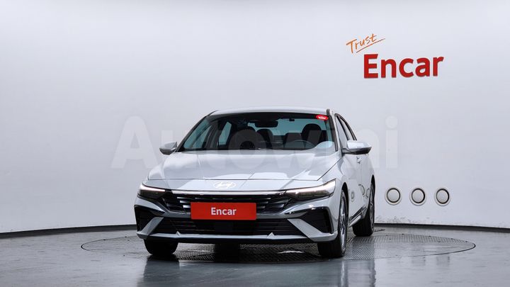 Hyundai Avante 2026 — 3