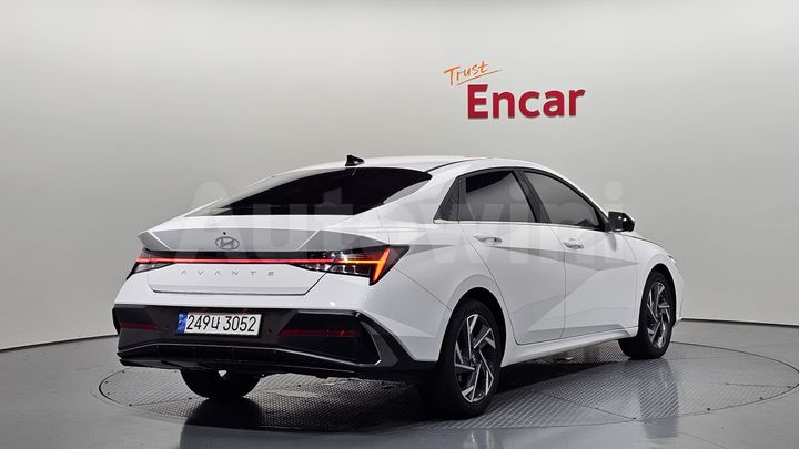 Hyundai Avante 2024 — 2