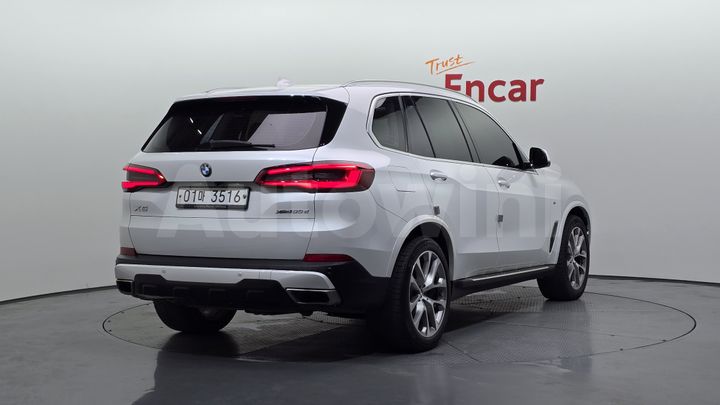 BMW X5 2019 — 2
