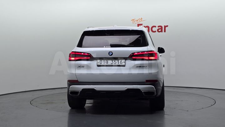 BMW X5 2019 — 4