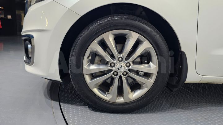 Kia Carnival 2017 — 5
