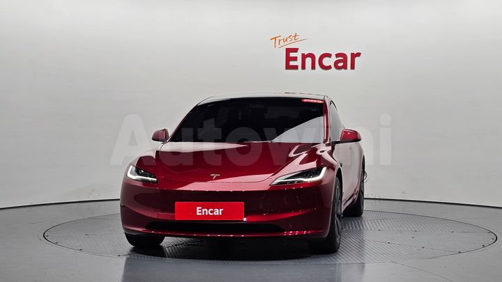 Tesla Model 3 2024 — 3