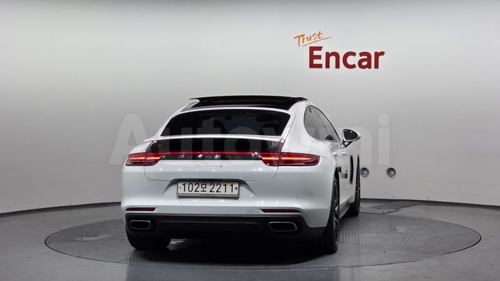 Porsche Panamera 2018 — 4