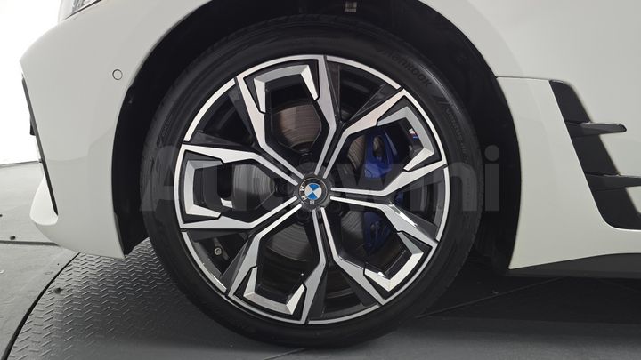 BMW 4 Series 2024 — 4