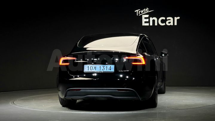 Tesla Model 3 2024 — 4