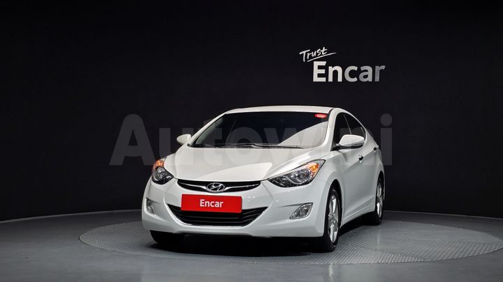 Hyundai Avante 2011 — 3