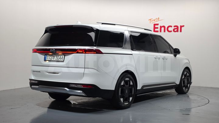 Kia Carnival 2021 — 2