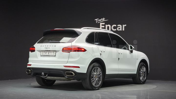 Porsche Cayenne 2016 — 2
