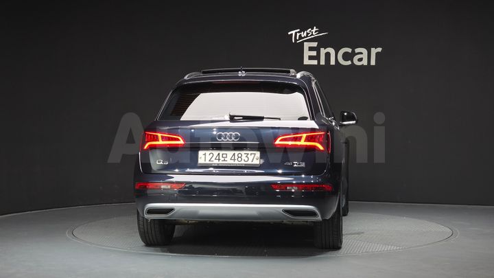 Audi Q5 2020 — 4