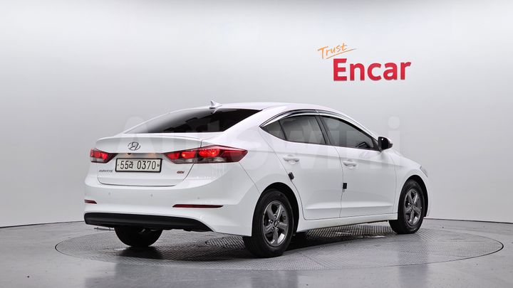Hyundai Avante 2016 — 2