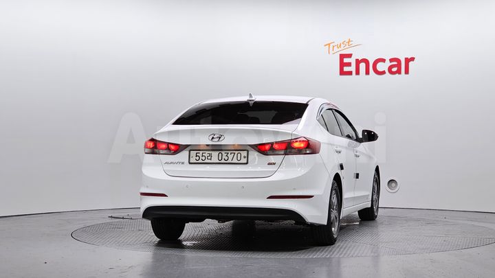 Hyundai Avante 2016 — 4