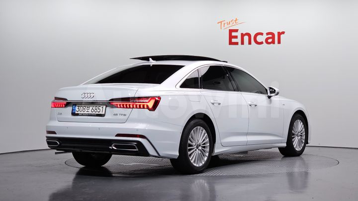 Audi A6 2021 — 2