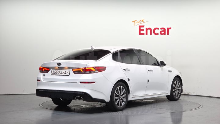 Kia K5 2019 — 2