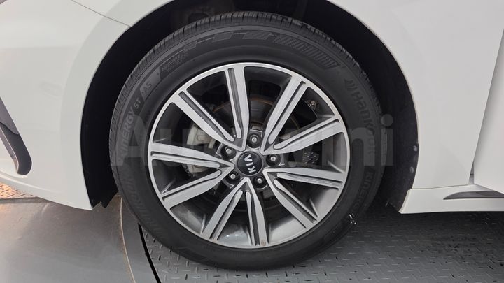 Kia K5 2019 — 5