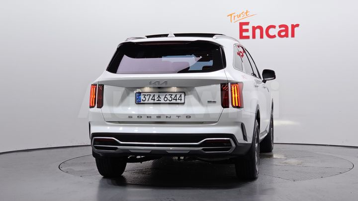 Kia Sorento 2022 — 4