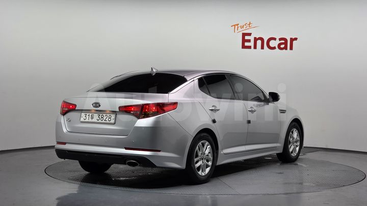 Kia K5 2012 — 2